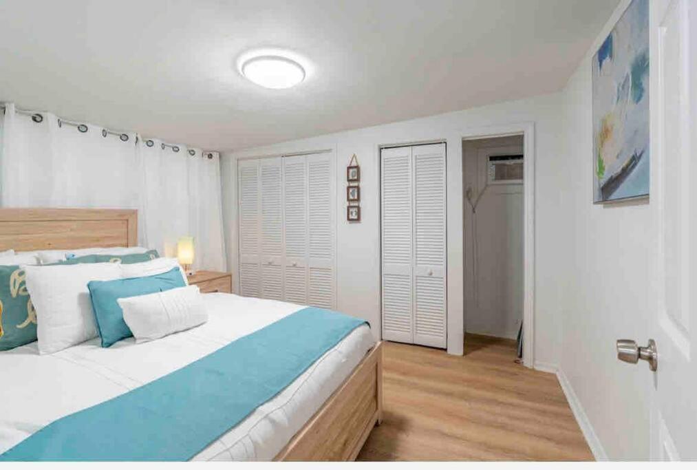 Lovely 2 Bedrooms, Steps Away From The Beach. Bradenton Beach Exterior photo